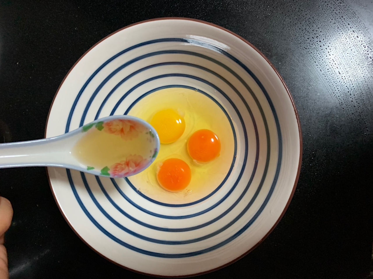 宝宝最爱番茄鸡蛋火腿盖饭