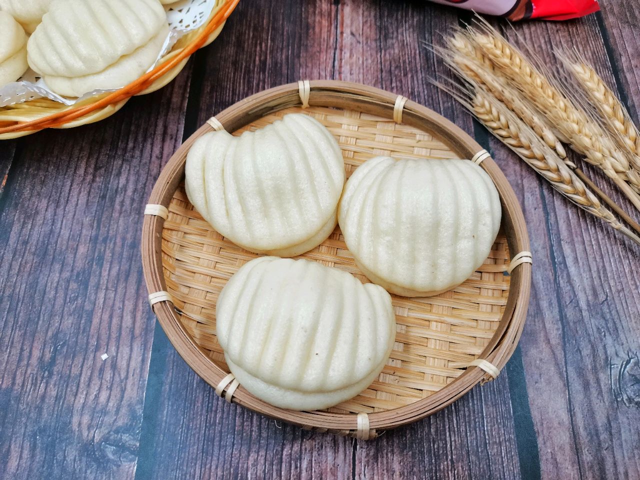 宝贝爱吃的奶香贝壳小馒头