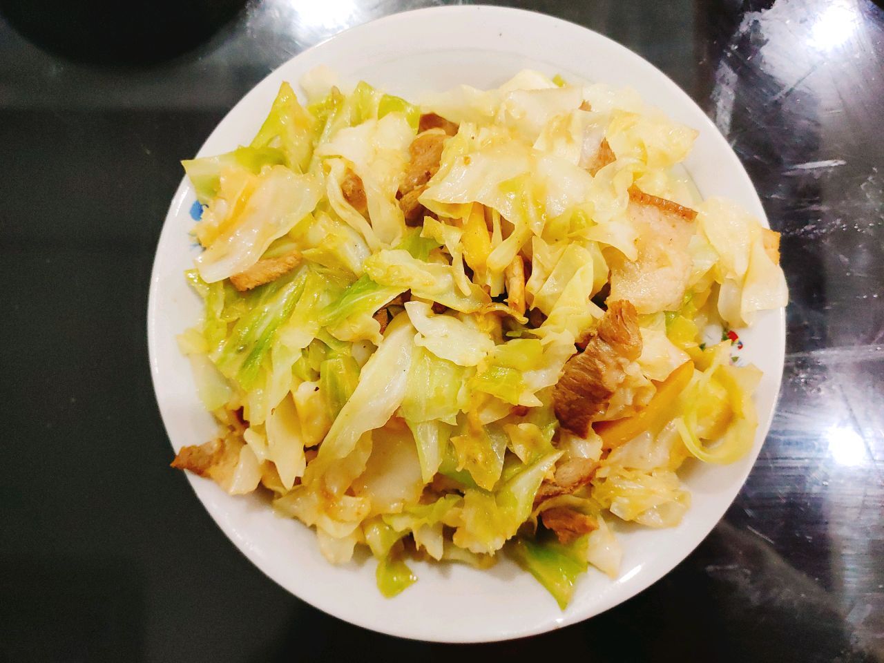 包菜炒肉片