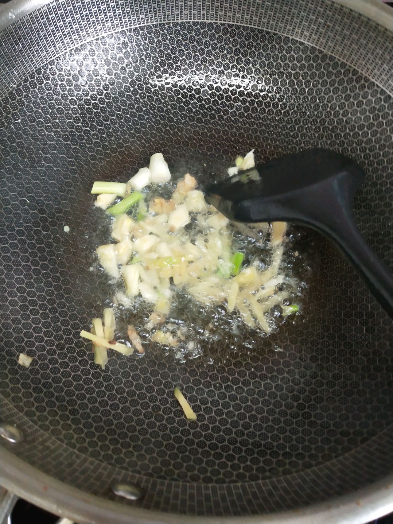 爆炒脆鲩