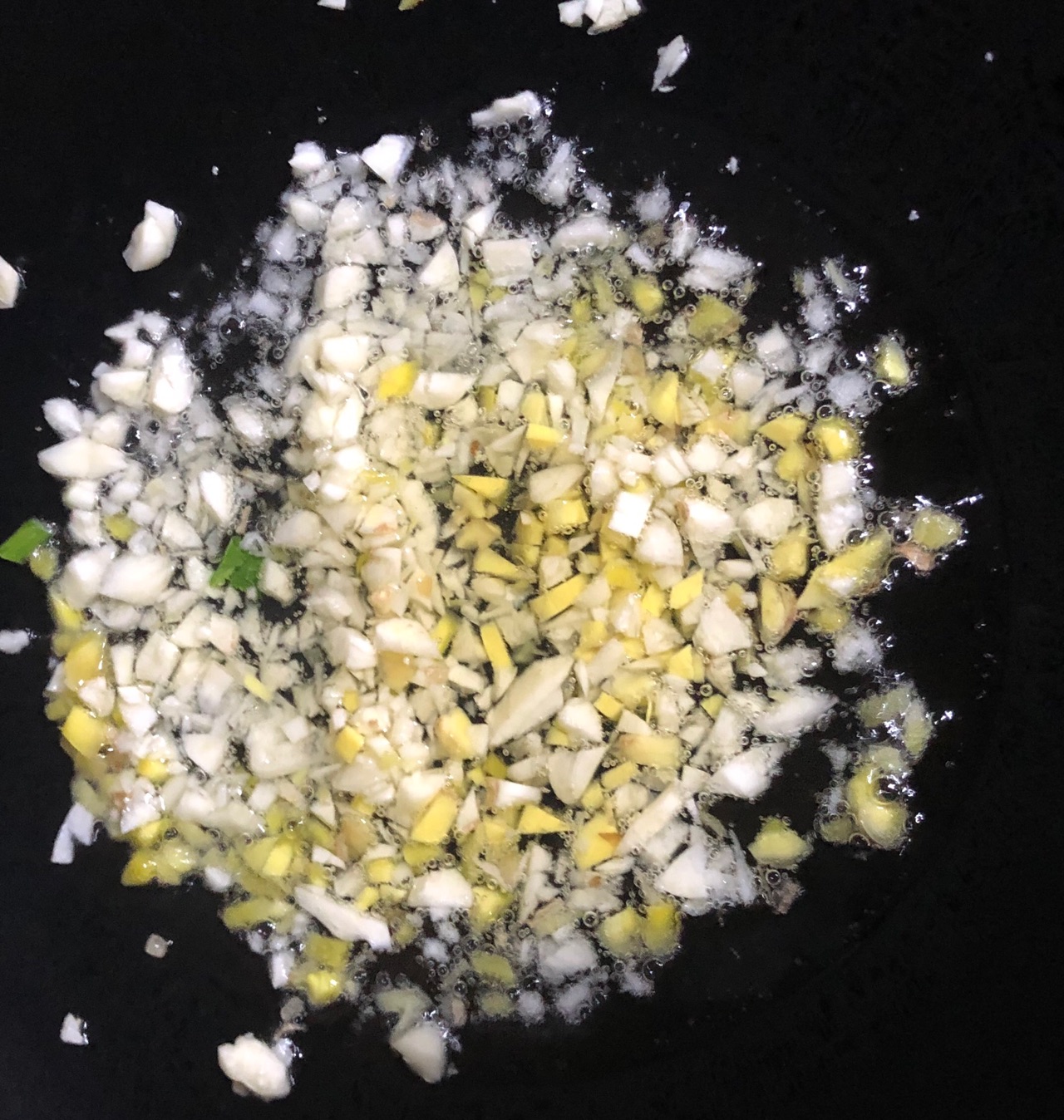 爆炒赖尿虾