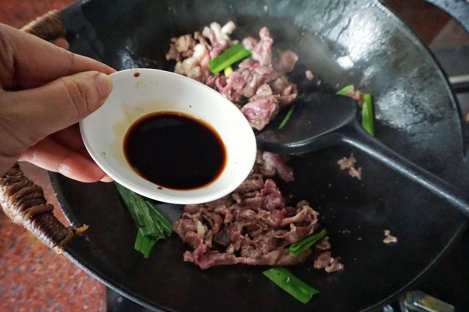 爆炒山羊肉