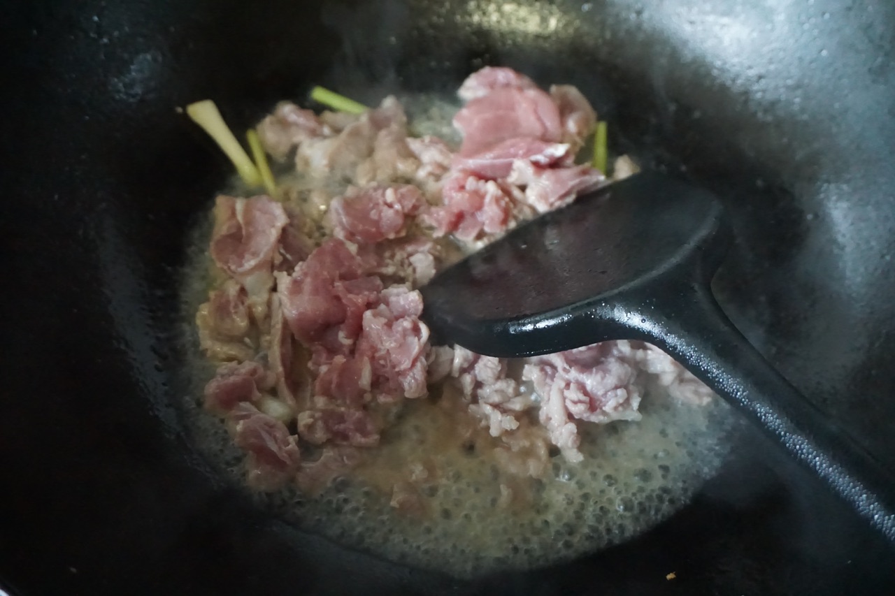 爆炒鲜羊肉