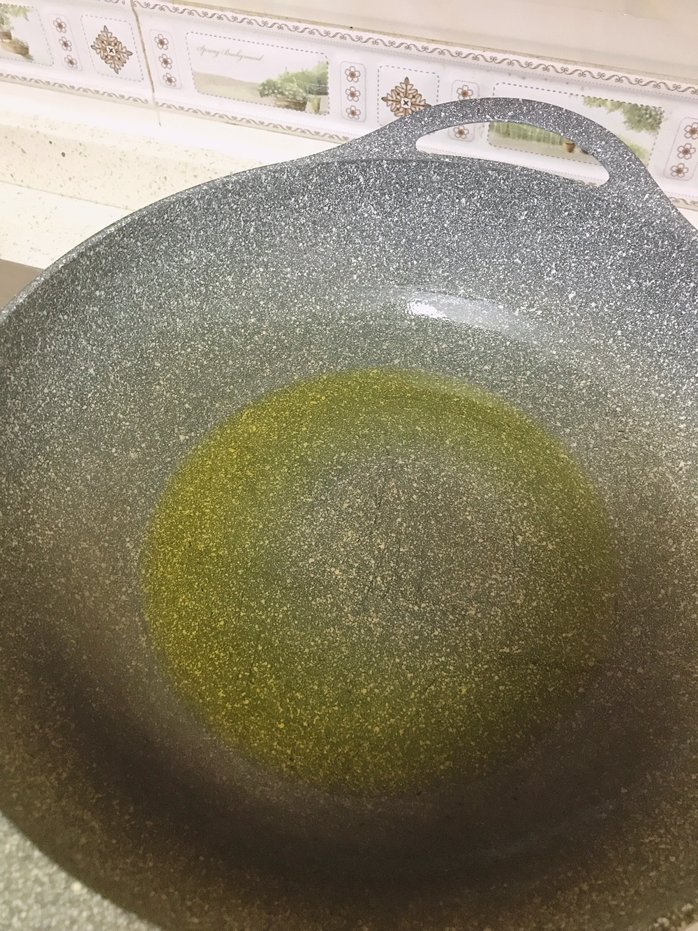 爆炒香酥小鱼干