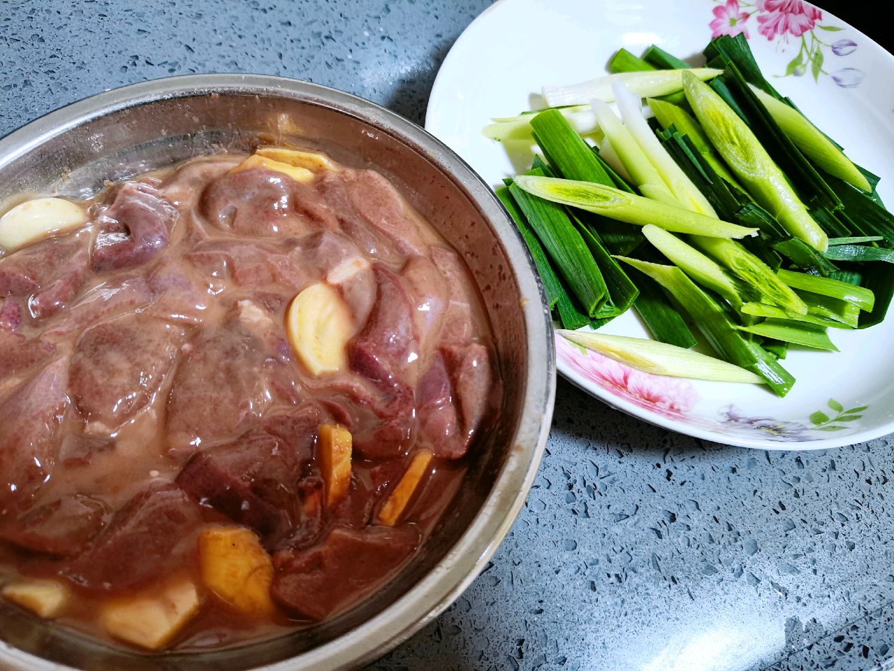 爆炒猪肝