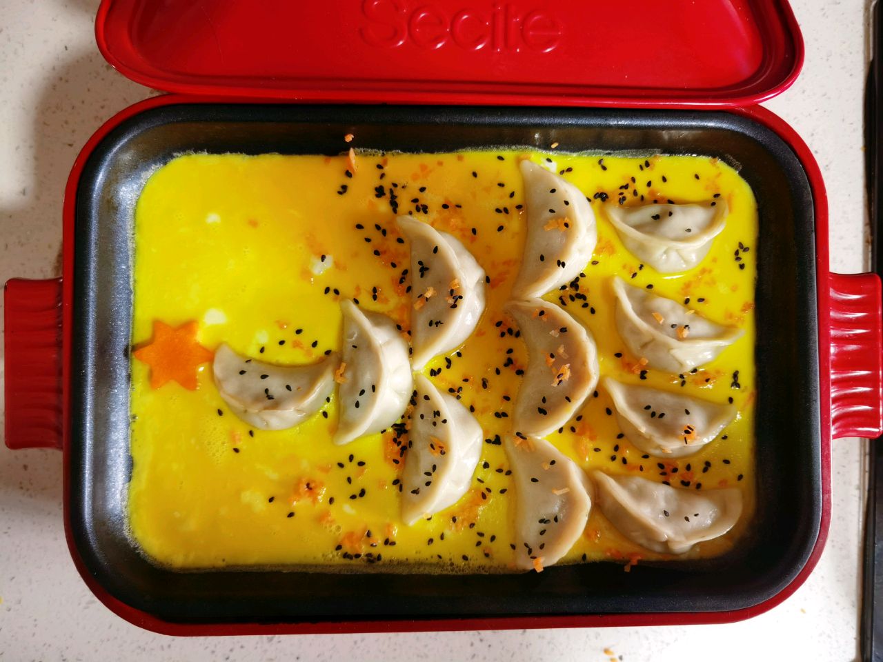 抱蛋煎饺圣诞树～