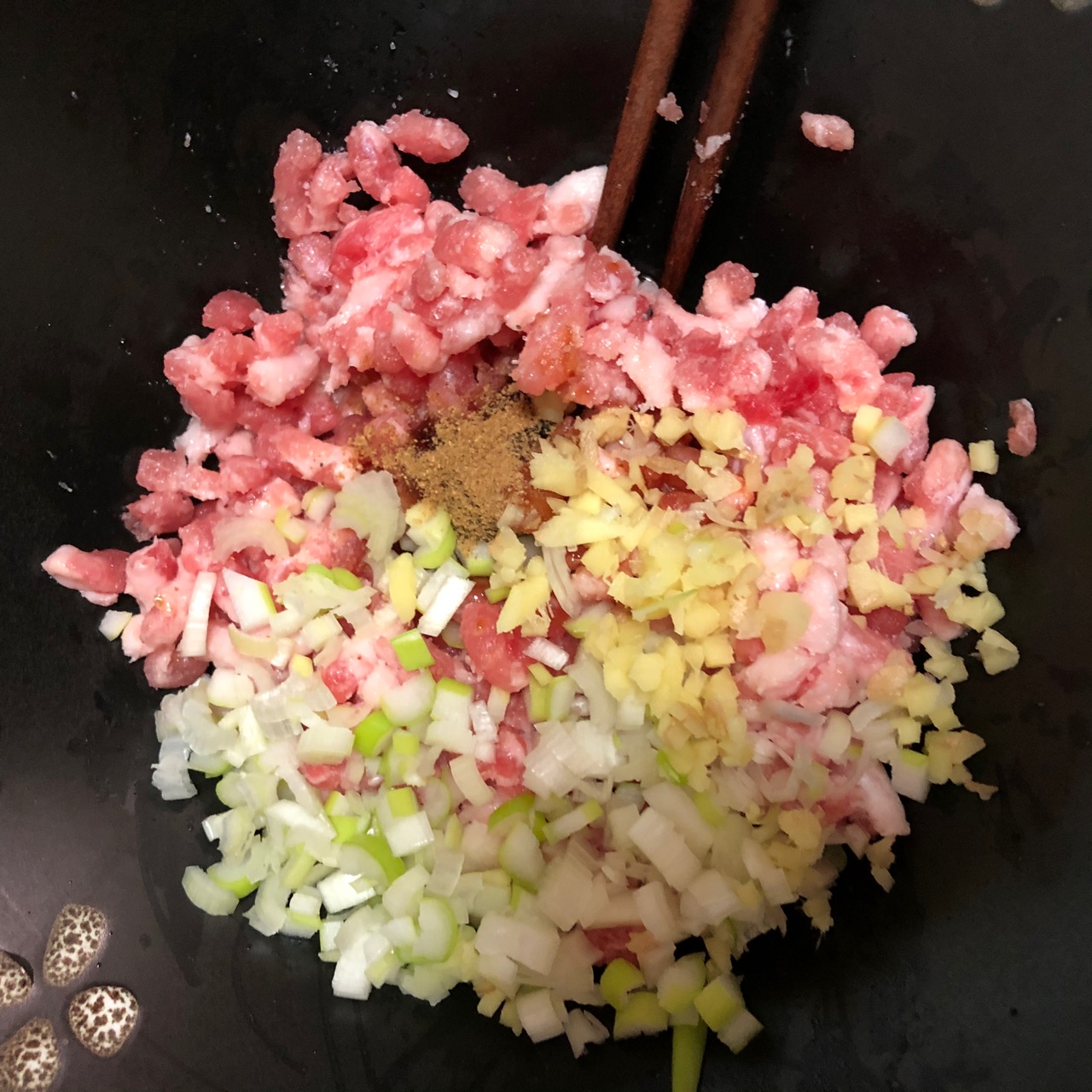抱蛋虾饺