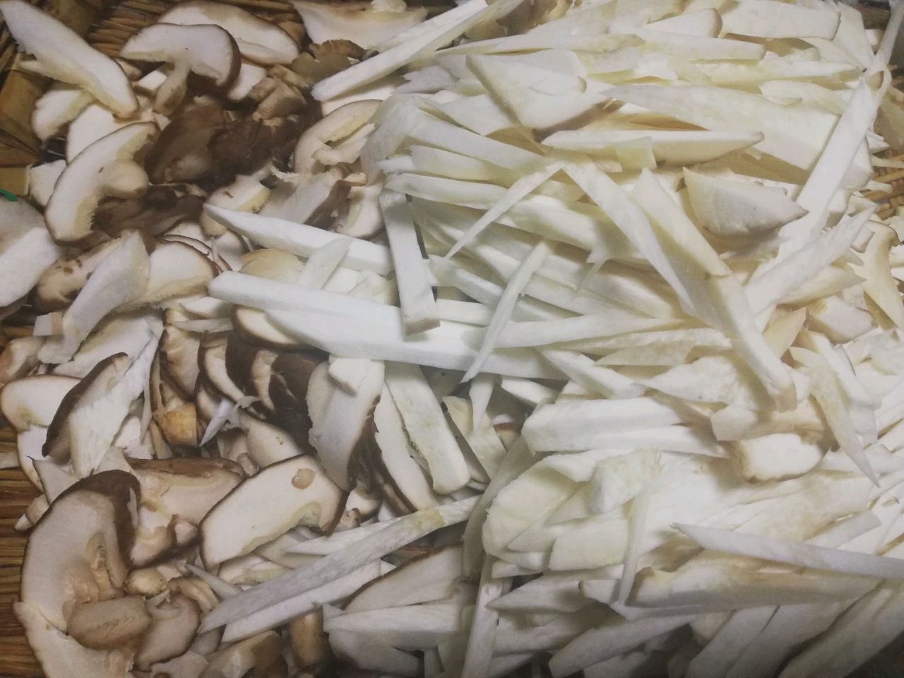 鲍菇香菇酱