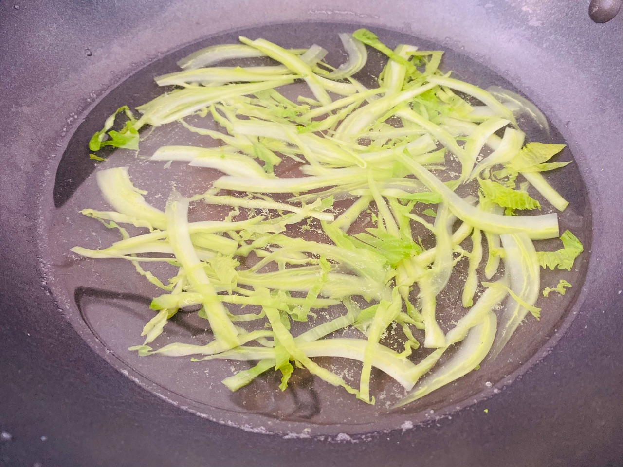 包芥肉片汤