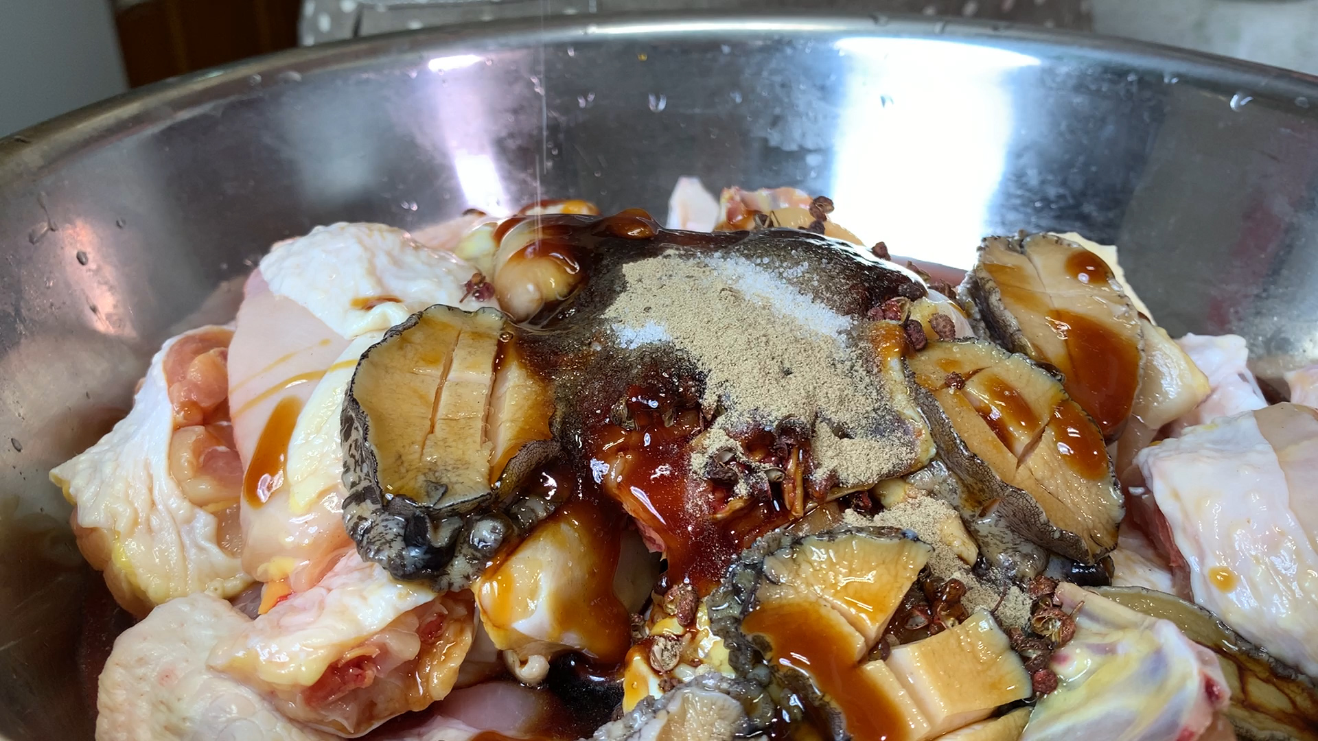 鲍鱼鸡煲