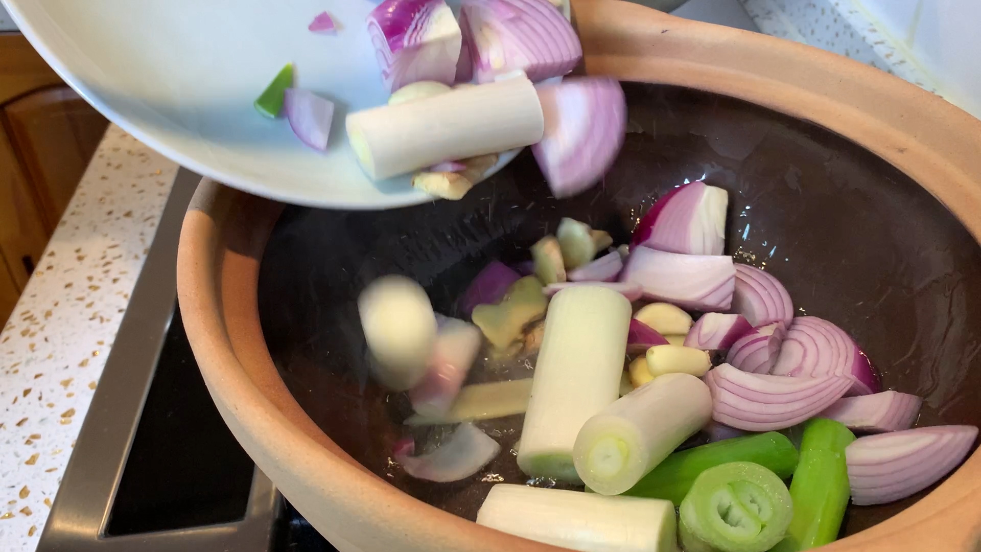 鲍鱼鸡煲