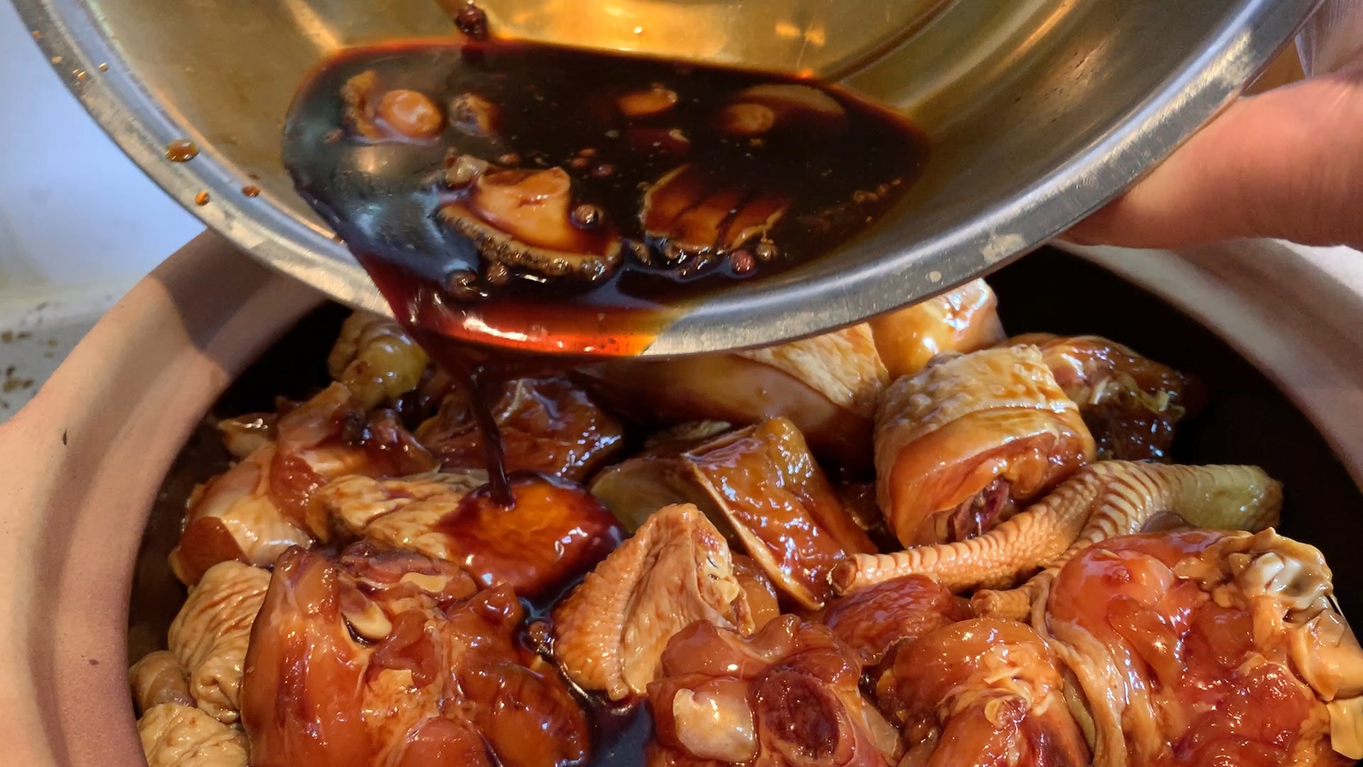 鲍鱼鸡煲