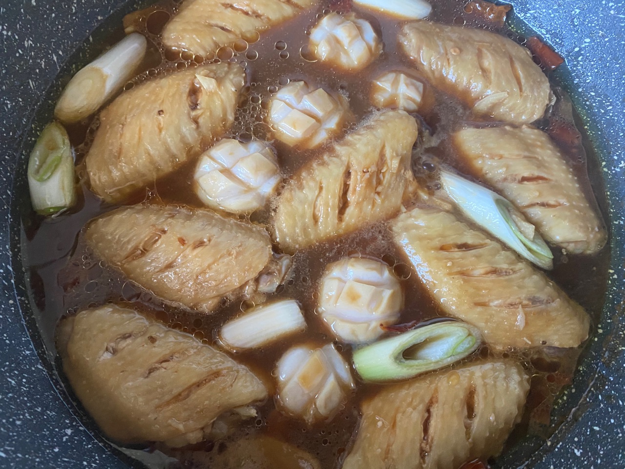 鲍鱼焖鸡翅