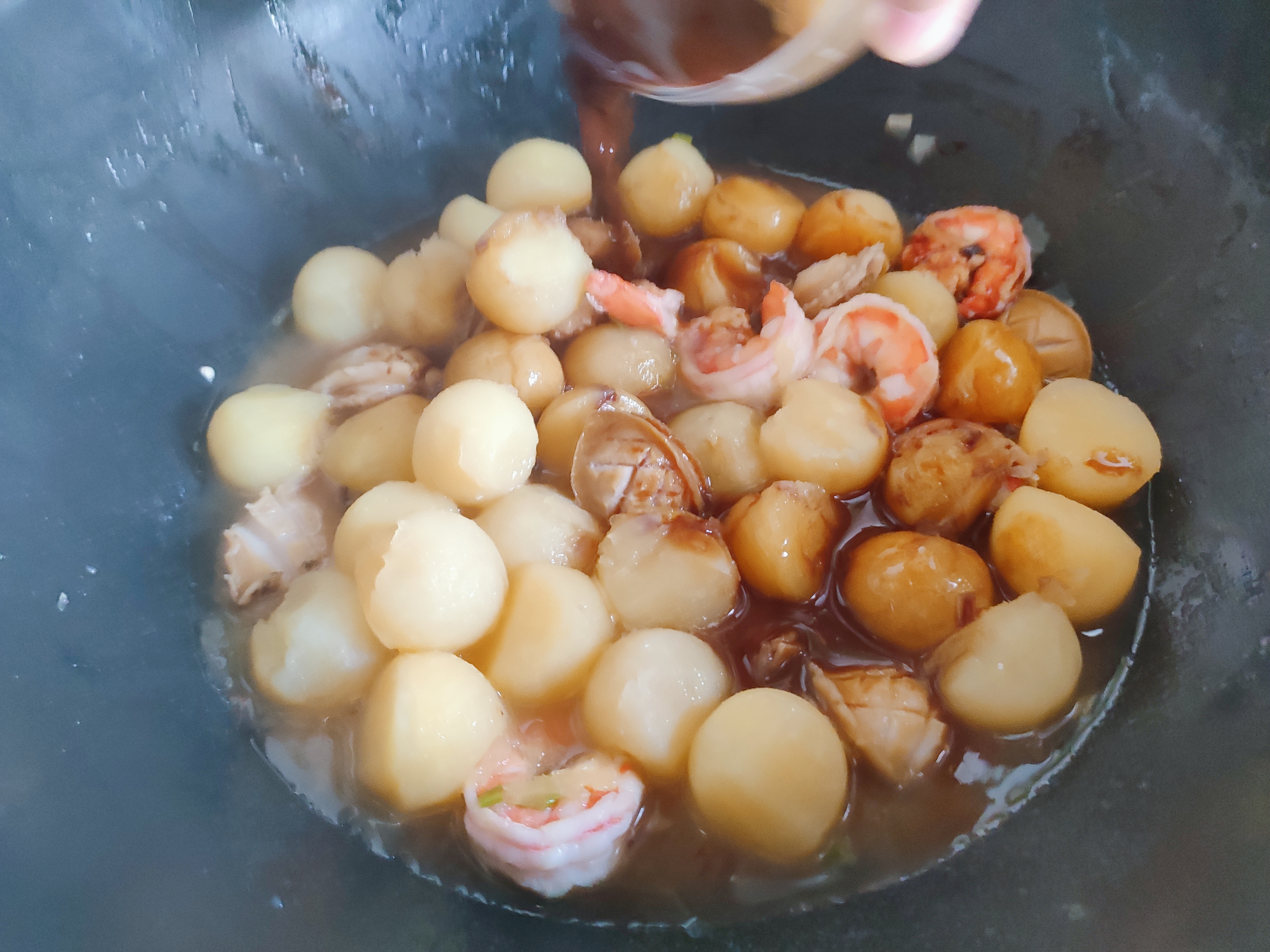 鲍鱼小土豆烧虾球