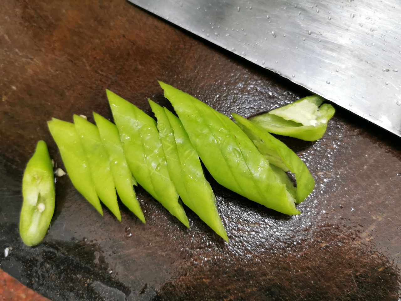 鲍汁蚝油青椒鱿鱼黄金蛋炒饭