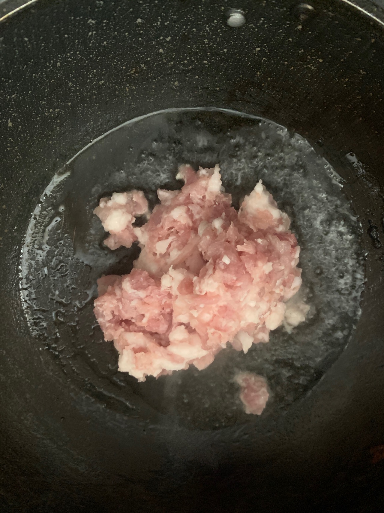 鲍汁耗油肉沫土豆丁