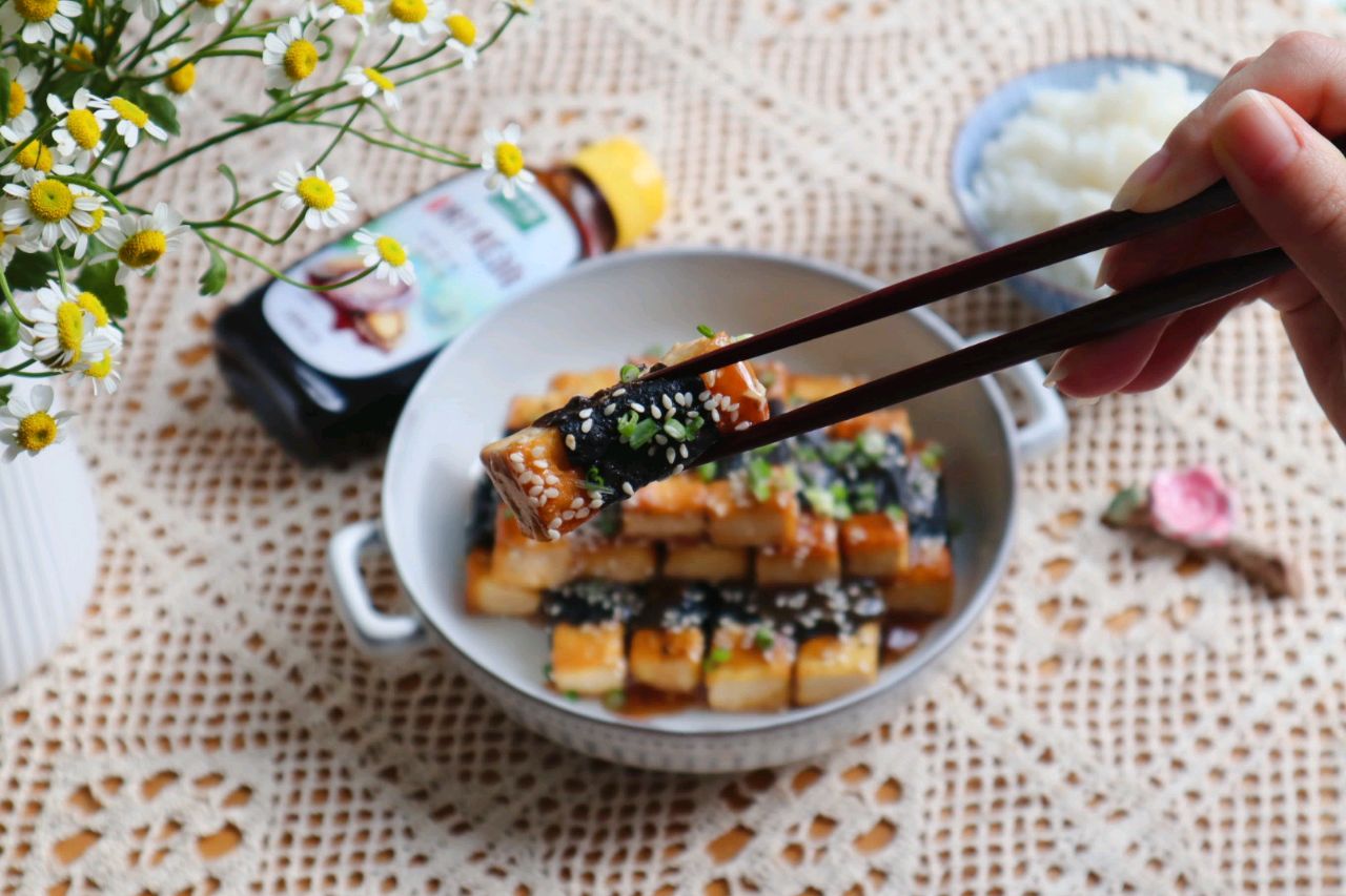 鲍汁蚝油烧紫菜豆腐