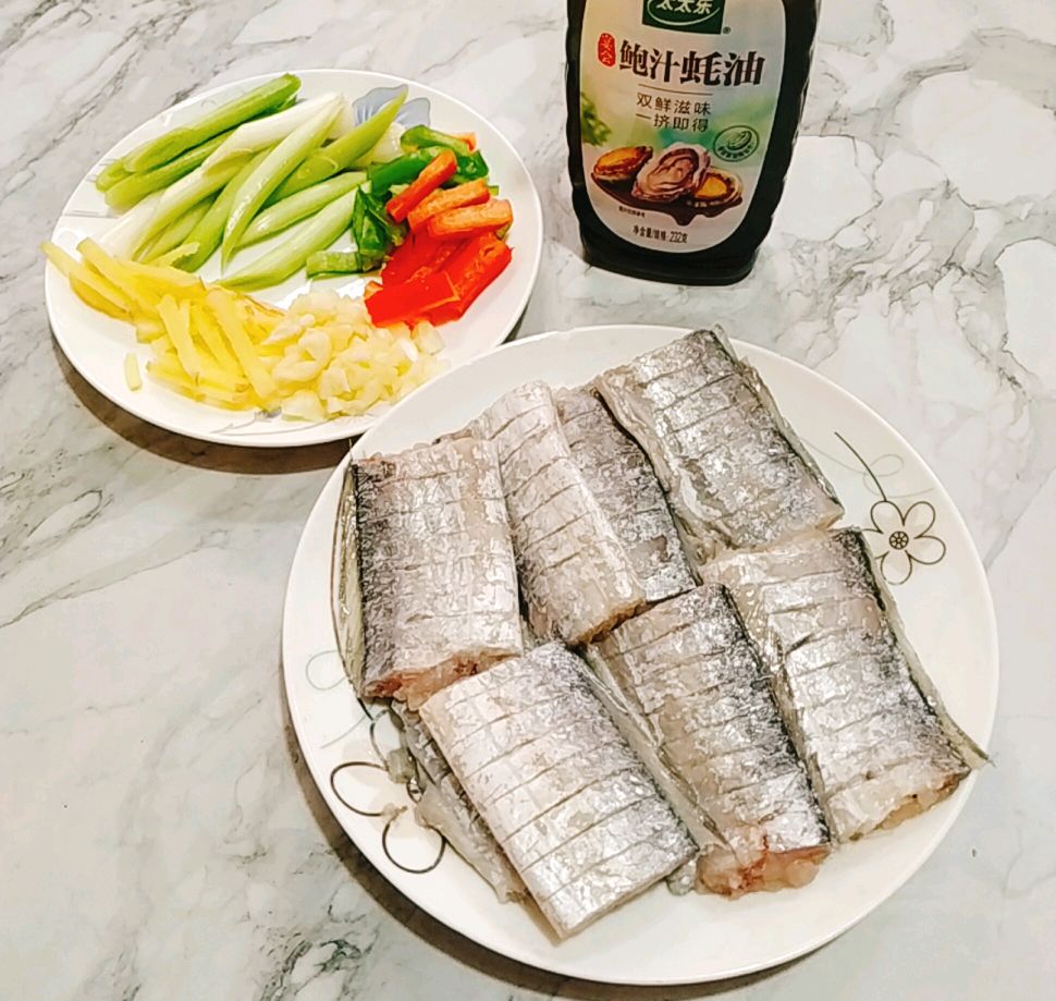 鲍汁蚝油炆带鱼