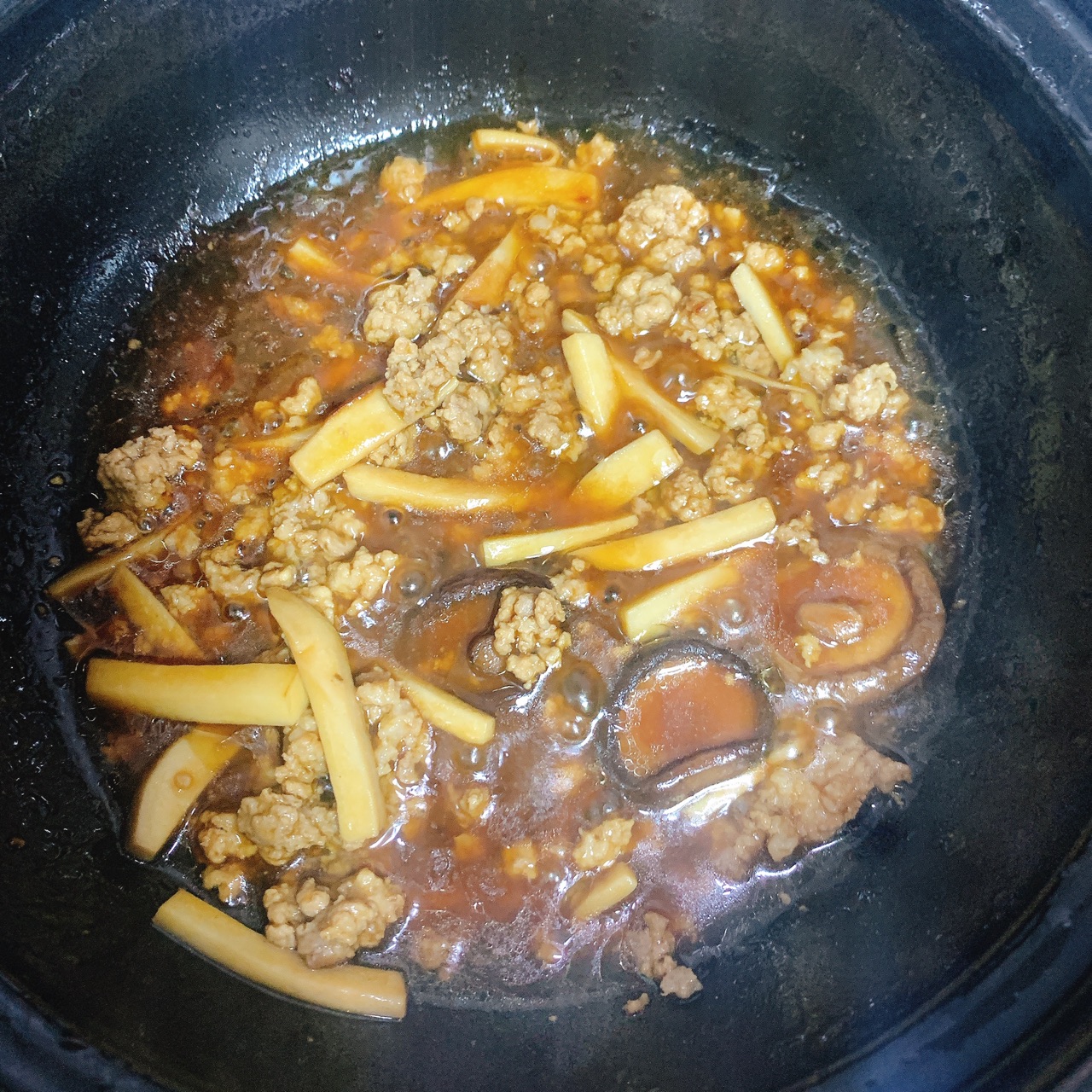 鲍汁焖肉末
