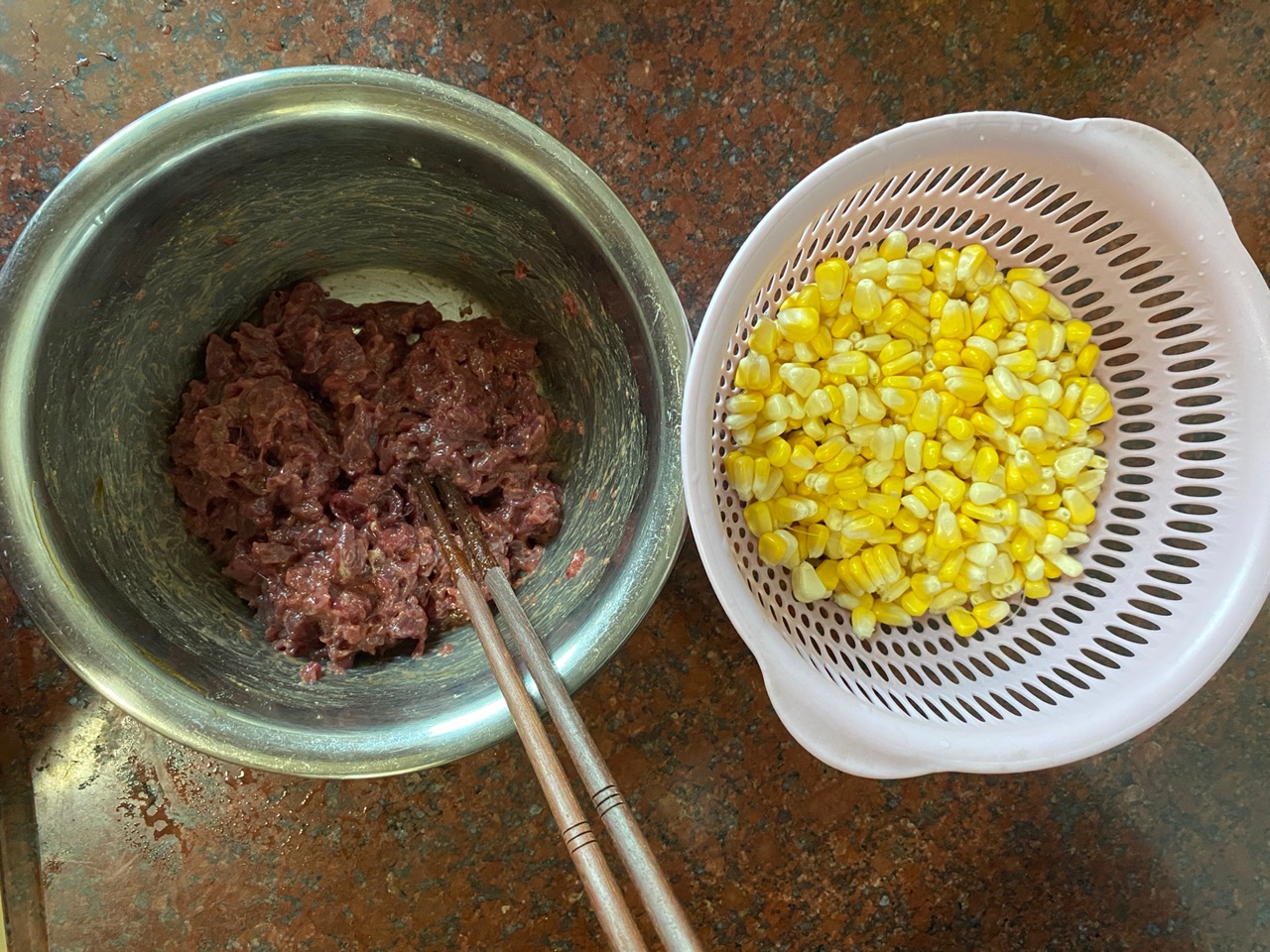 爆汁牛肉包