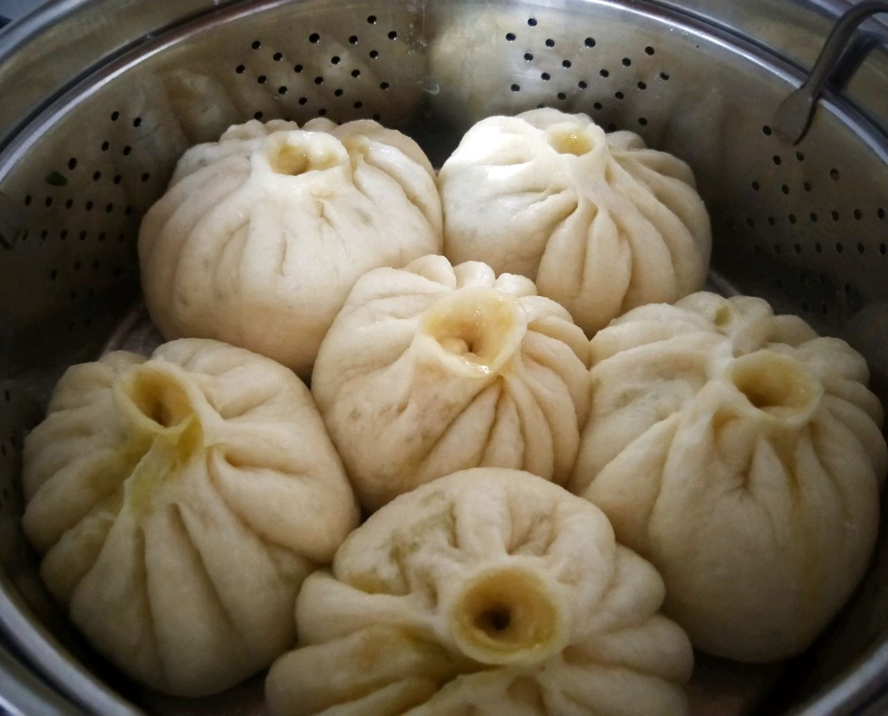 包子～香菇猪肉/韭菜鸡蛋虾仁