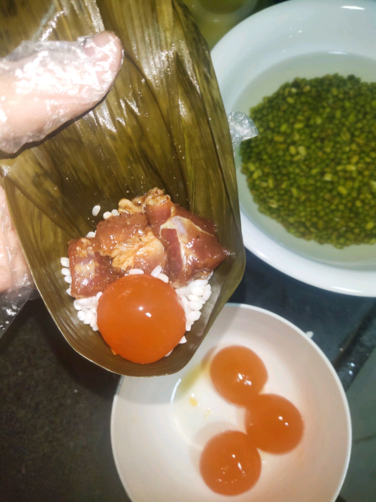 包粽子