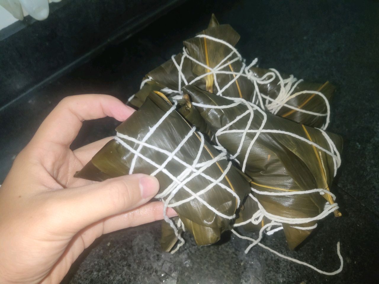 包粽子
