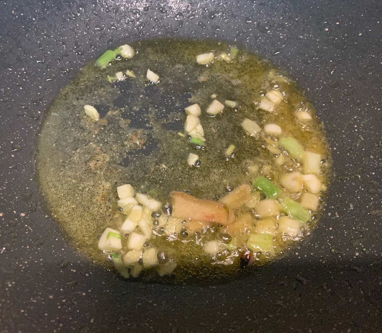 本帮味的陈皮糖醋鲫鱼