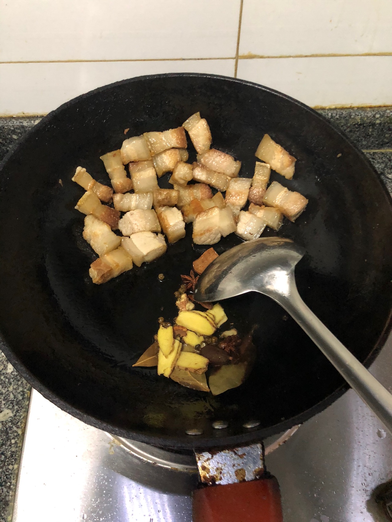 笨笨红烧肉
