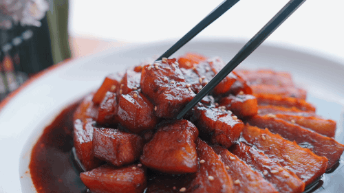 必备年菜冬笋红烧肉