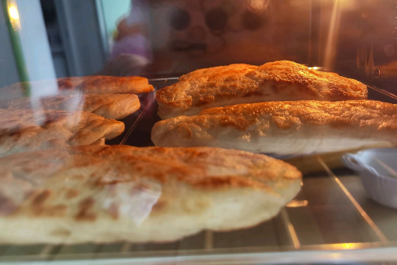 比饭店还好吃是驴肉火烧酥饼 酥脆掉渣