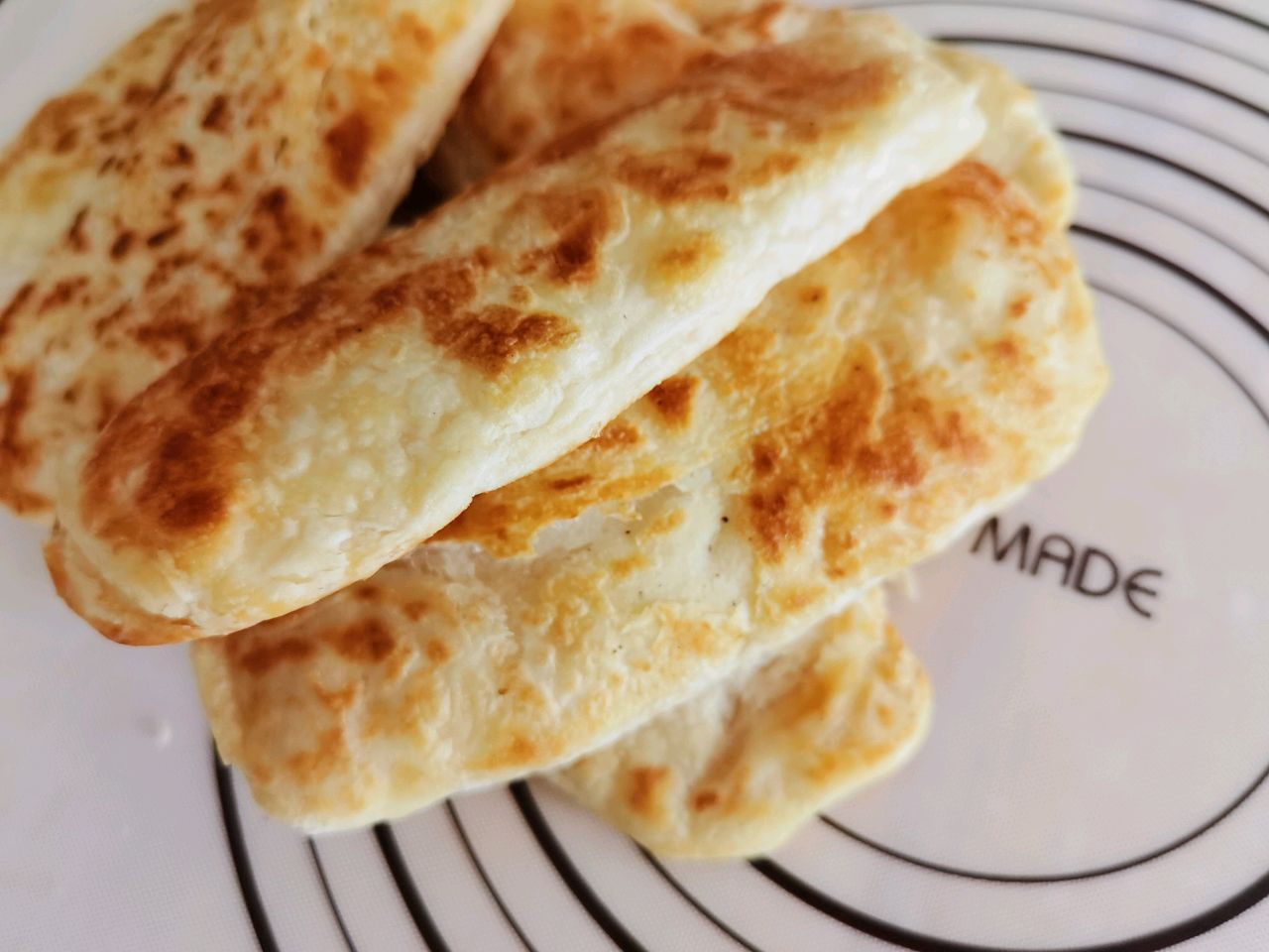比饭店还好吃是驴肉火烧酥饼 酥脆掉渣