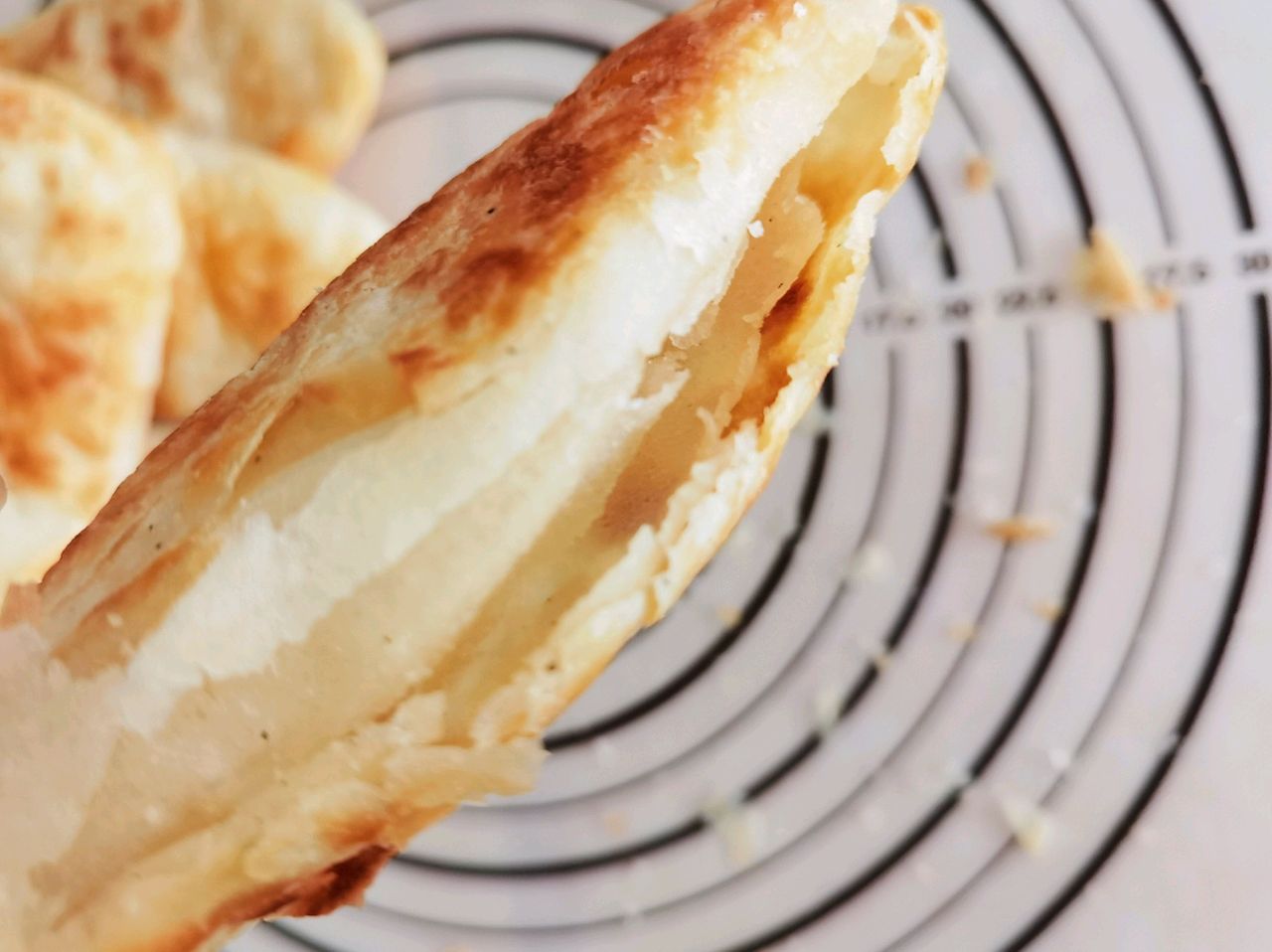 比饭店还好吃是驴肉火烧酥饼 酥脆掉渣