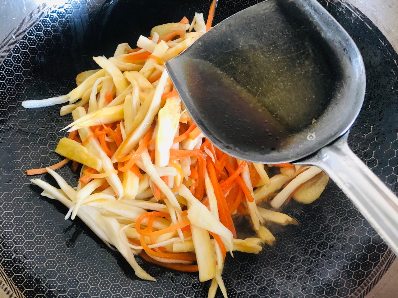 比肉好吃的手撕杏鲍菇