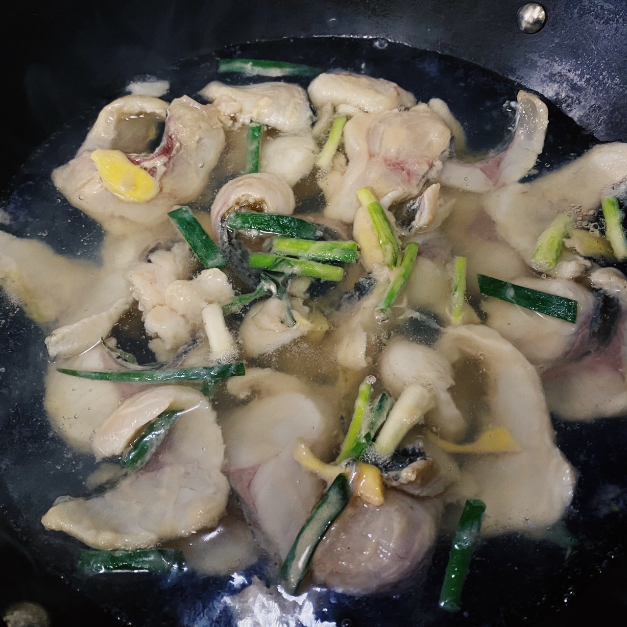 比水煮鱼更鲜香的“沸腾鱼片”