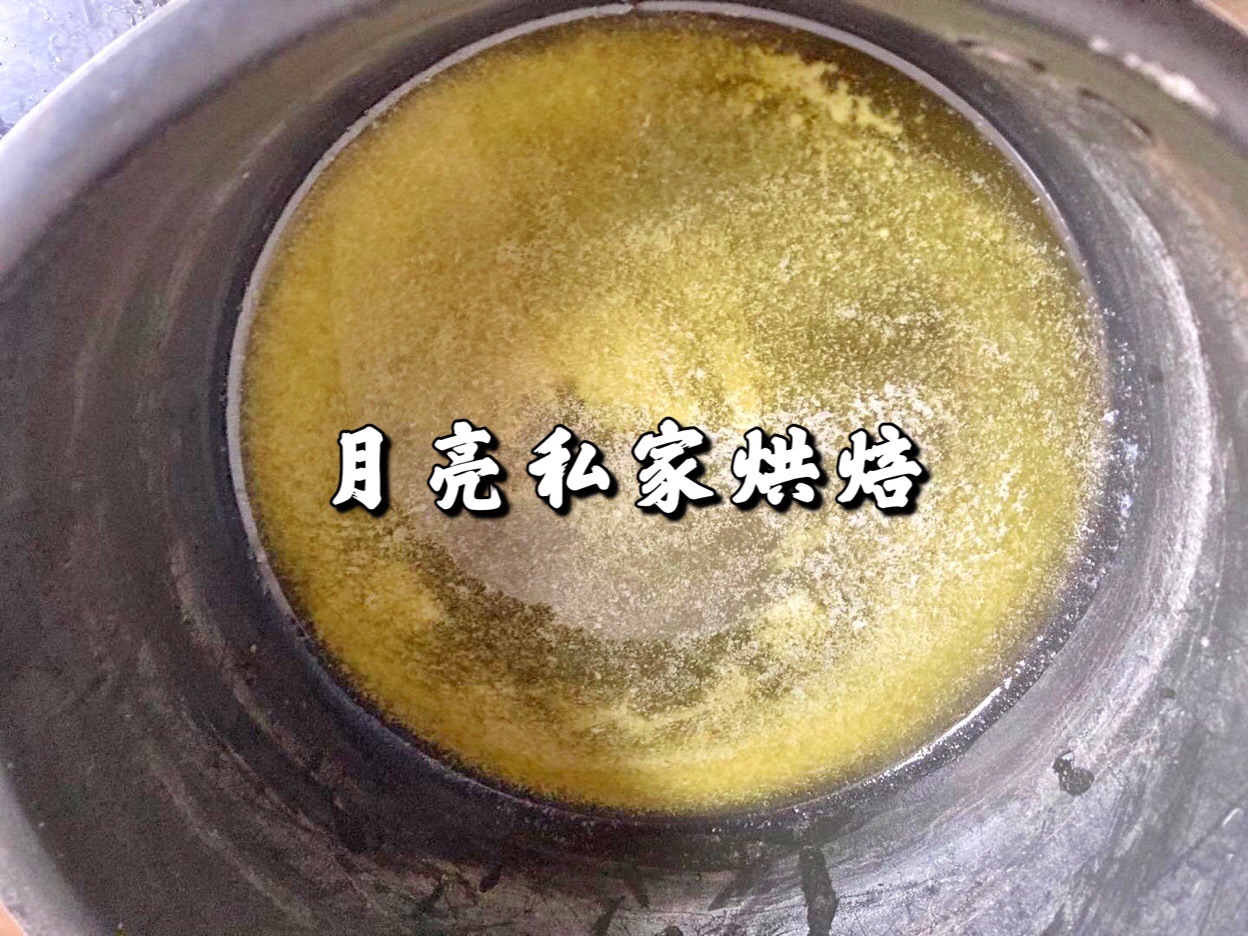 表皮柔软，内陷嘎嘣脆的奶枣
