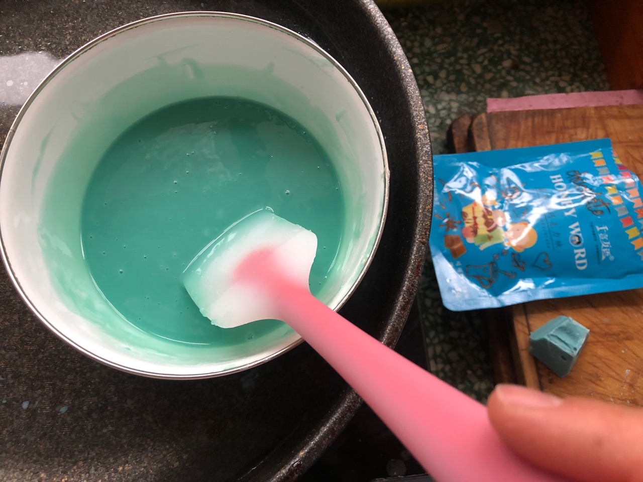 冰雪奇缘悬浮生日蛋糕