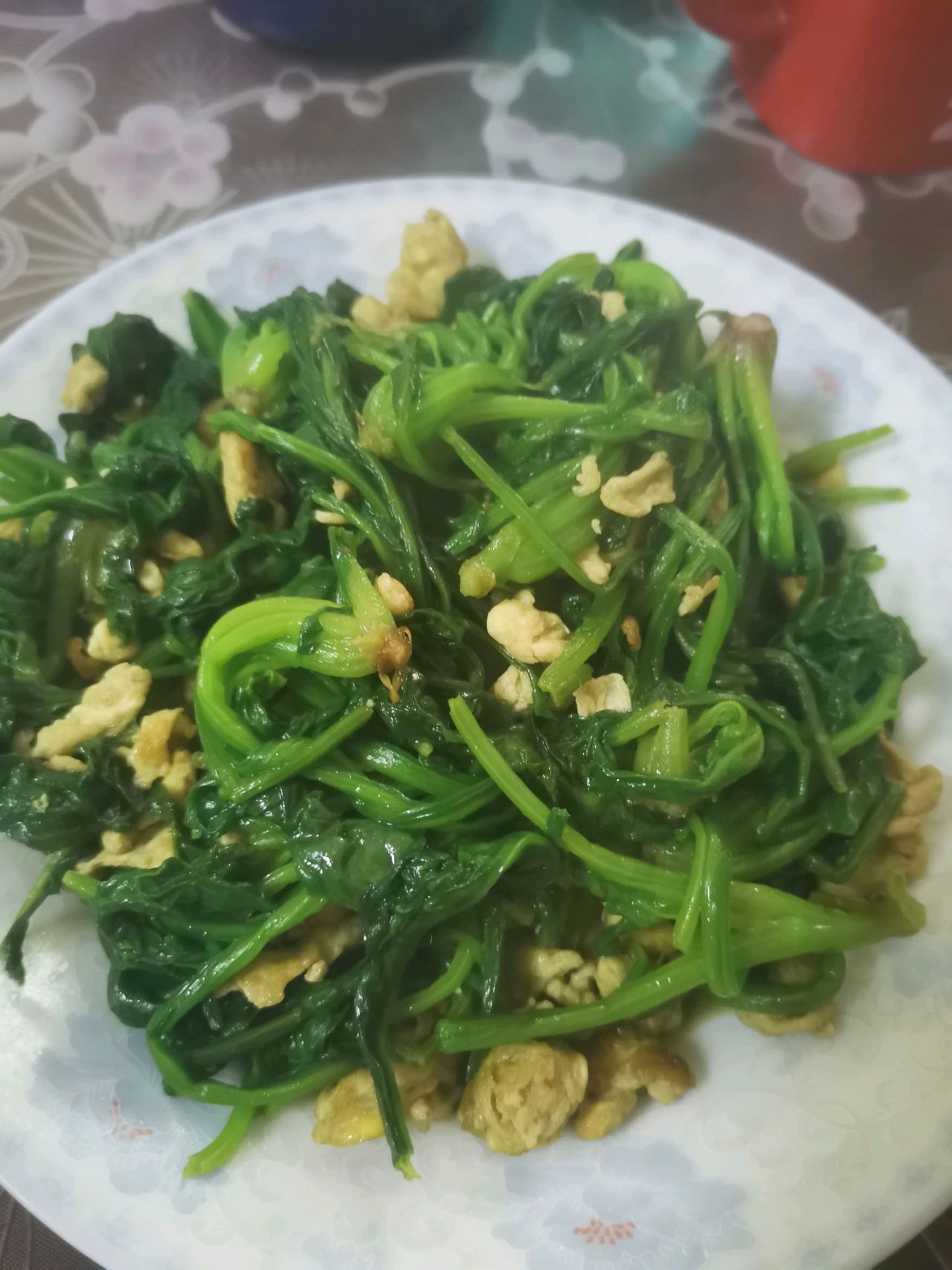 菠菜炒鸡蛋