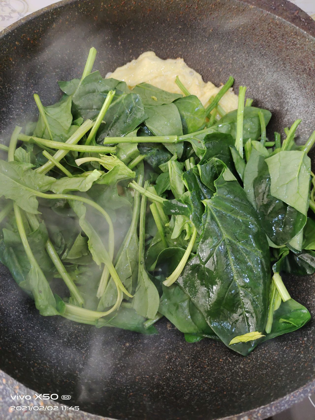 菠菜炒鸡蛋