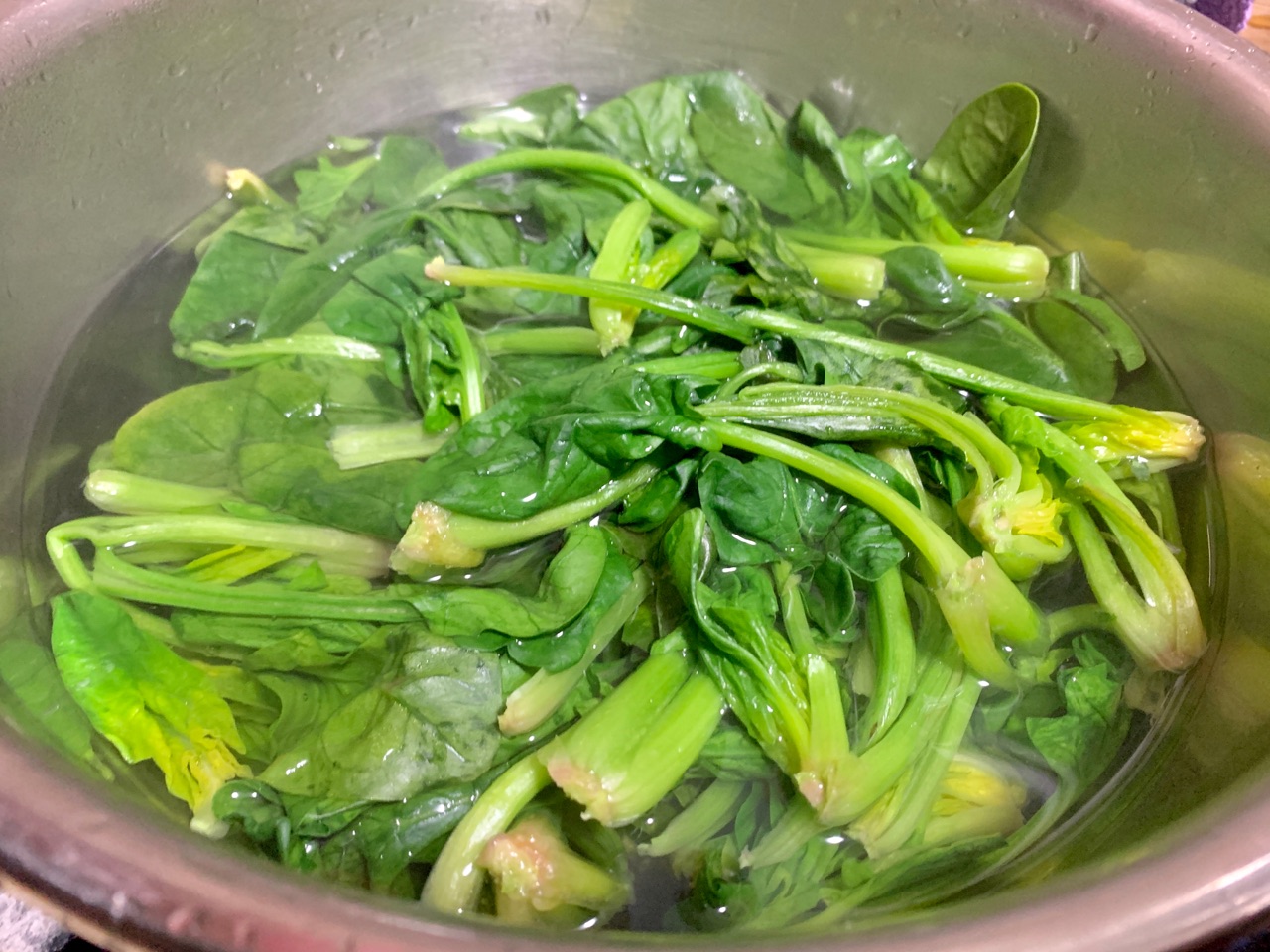 菠菜蛋皮馅咸汤圆
