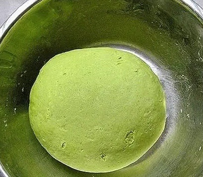 菠菜鸡蛋面