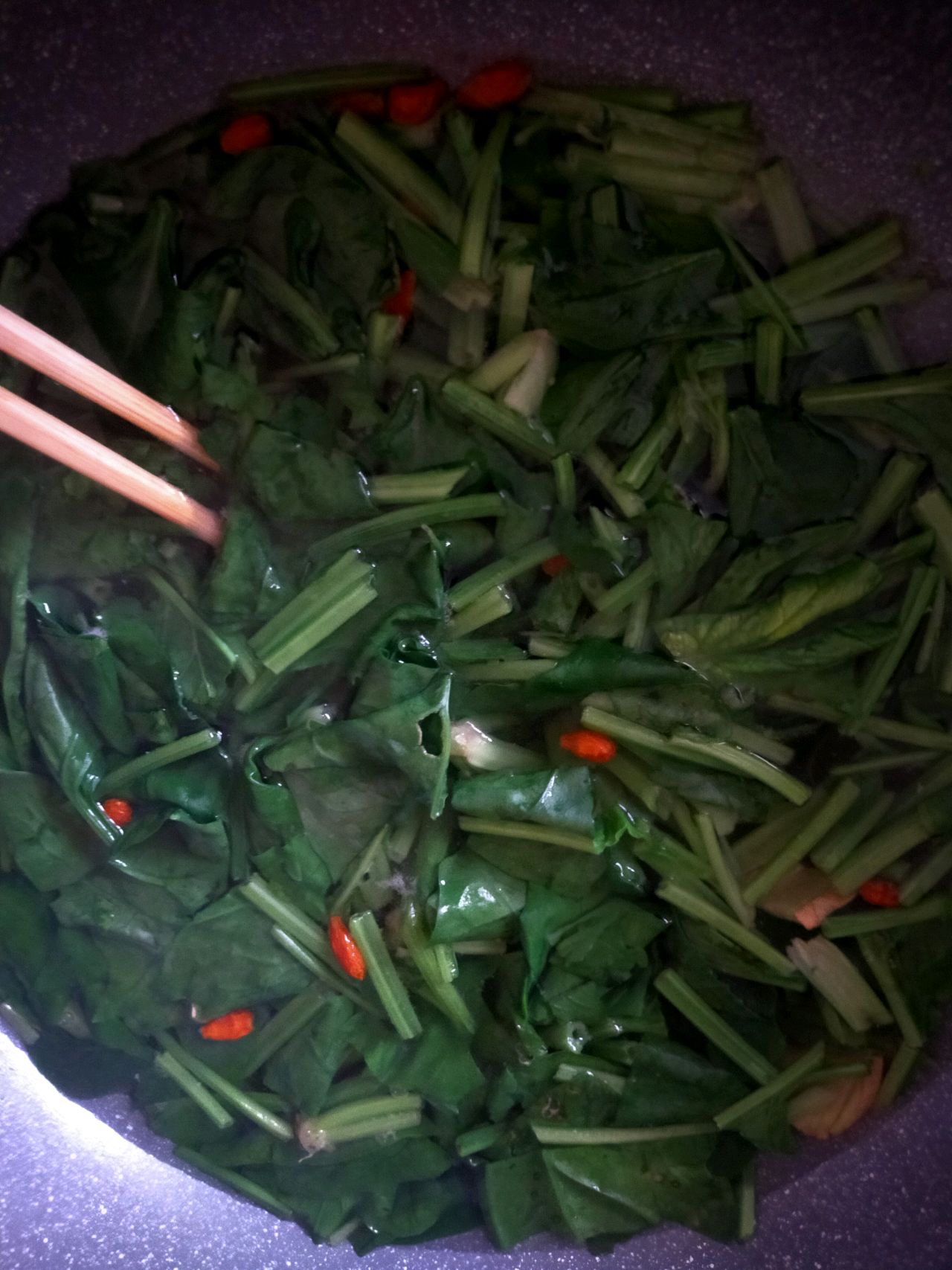 菠菜鸡蛋汤