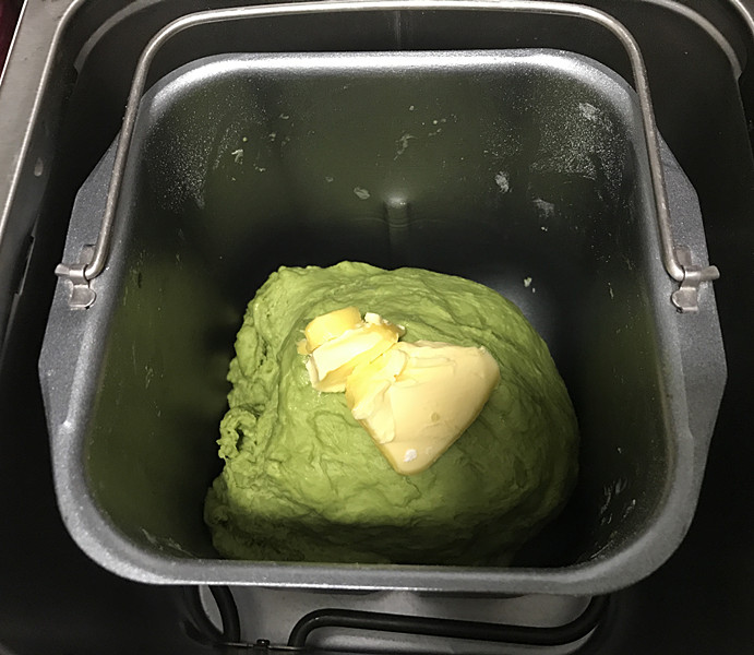 菠菜蜜豆软欧包