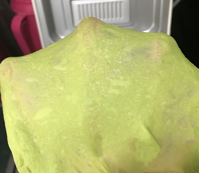 菠菜蜜豆软欧包
