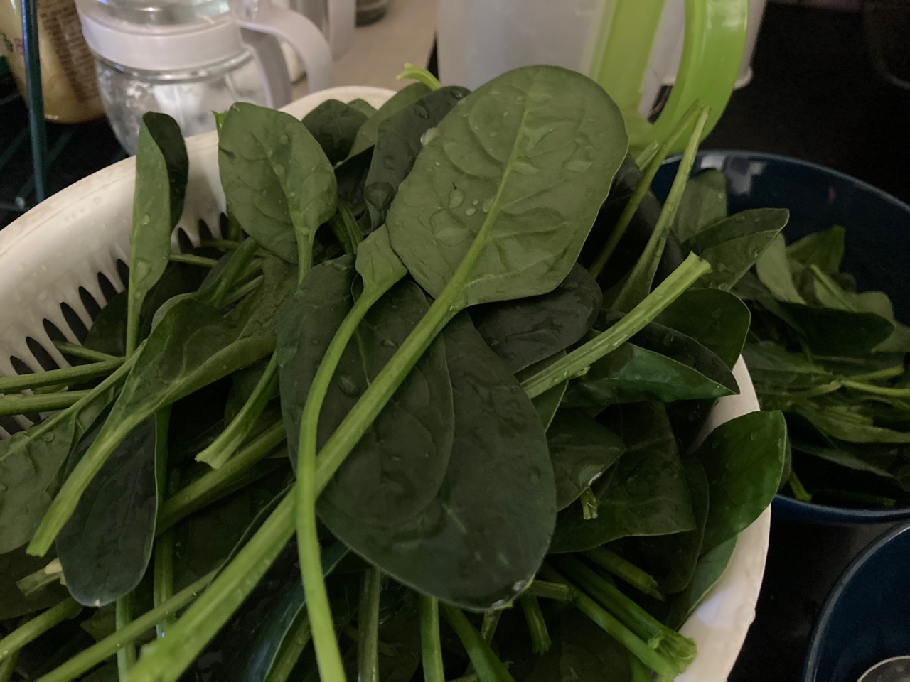 菠菜皮蛋汤【花絮菠菜蛋饼】