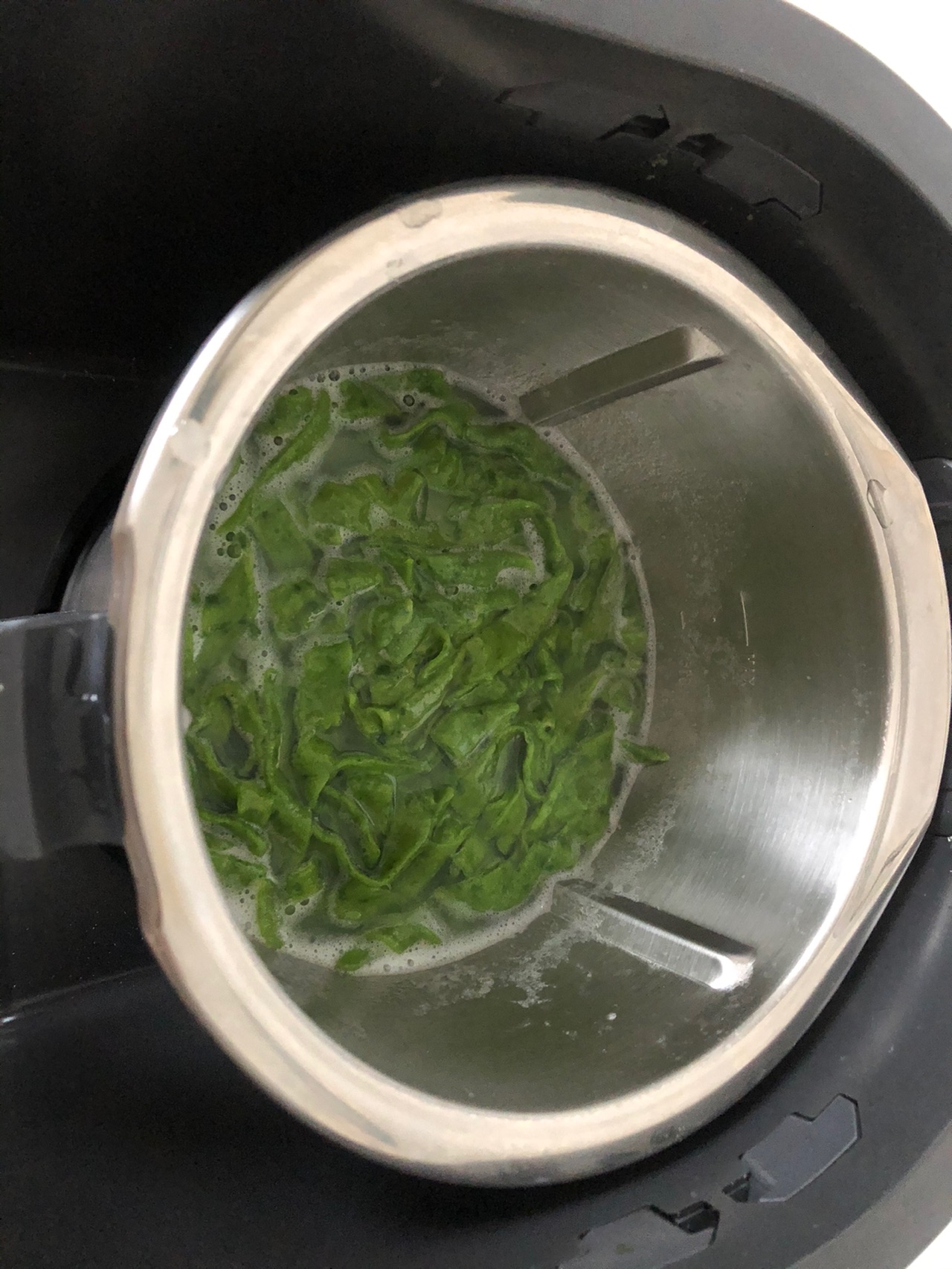 菠菜手擀面：