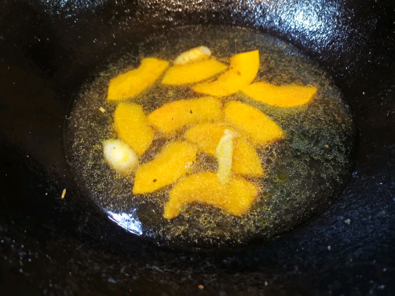 菠菜莜面鱼鱼