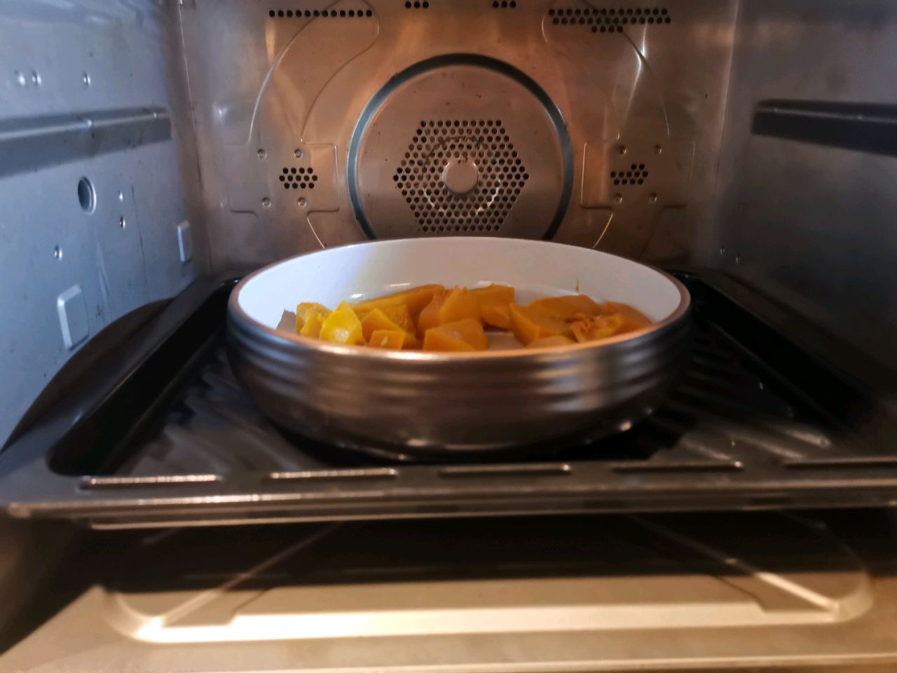 菠菜莜面鱼鱼
