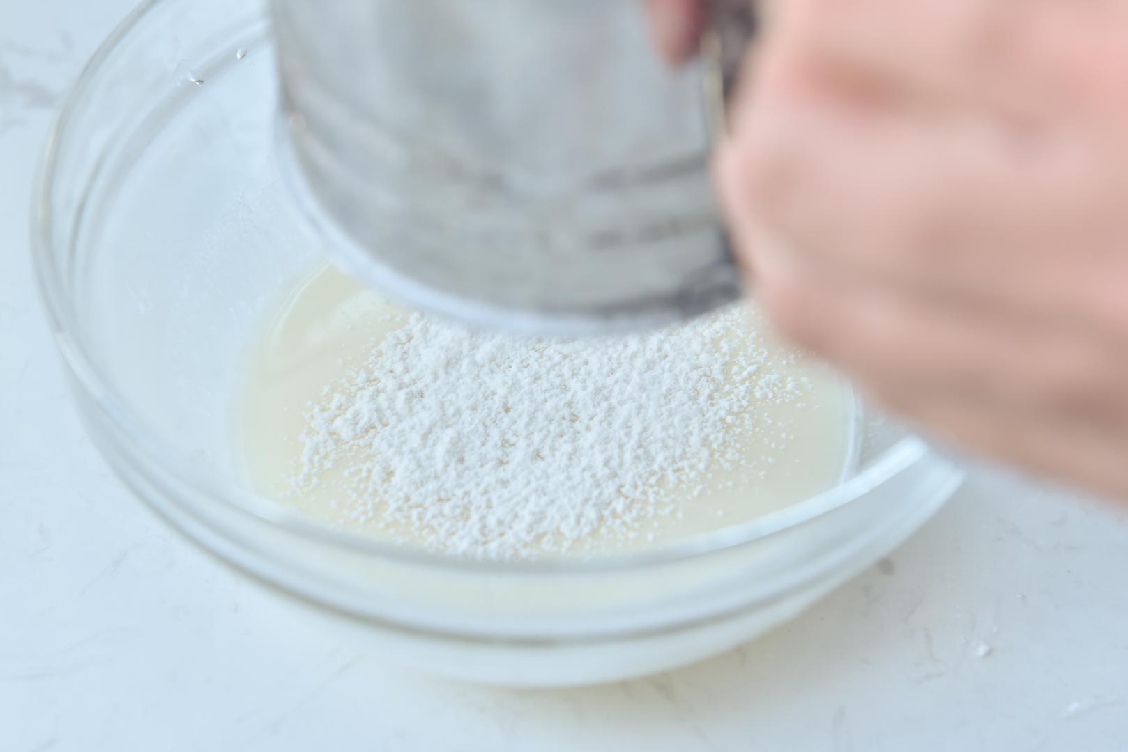 波点奶油蛋糕卷