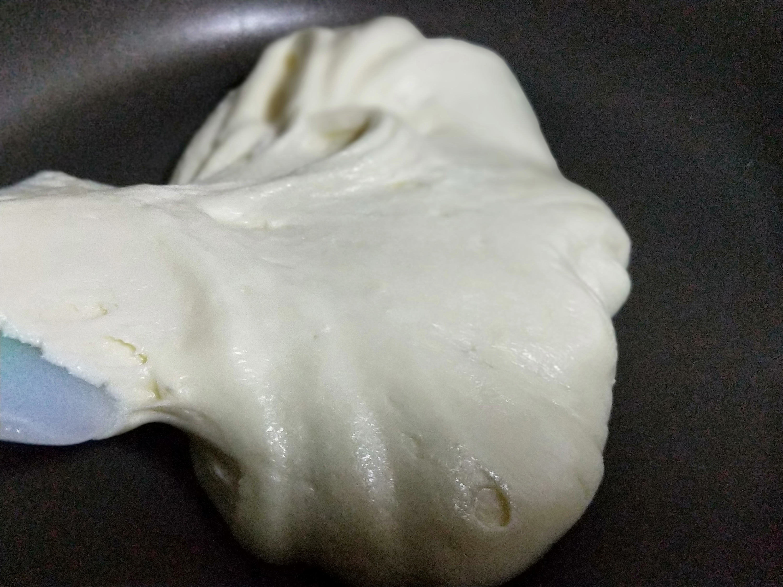 菠萝牛轧糖